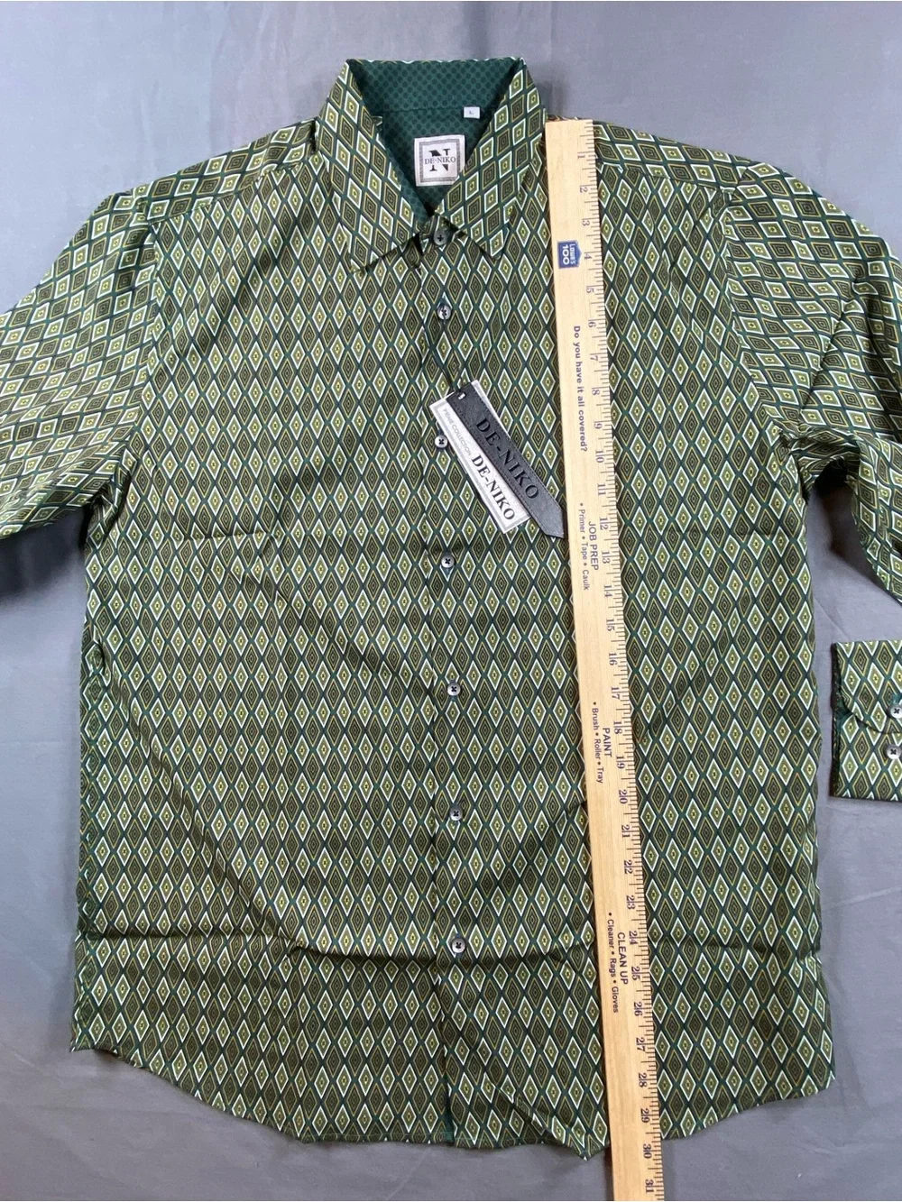 De - Niko Men's Green Diamond-Pattern Dress Shirt